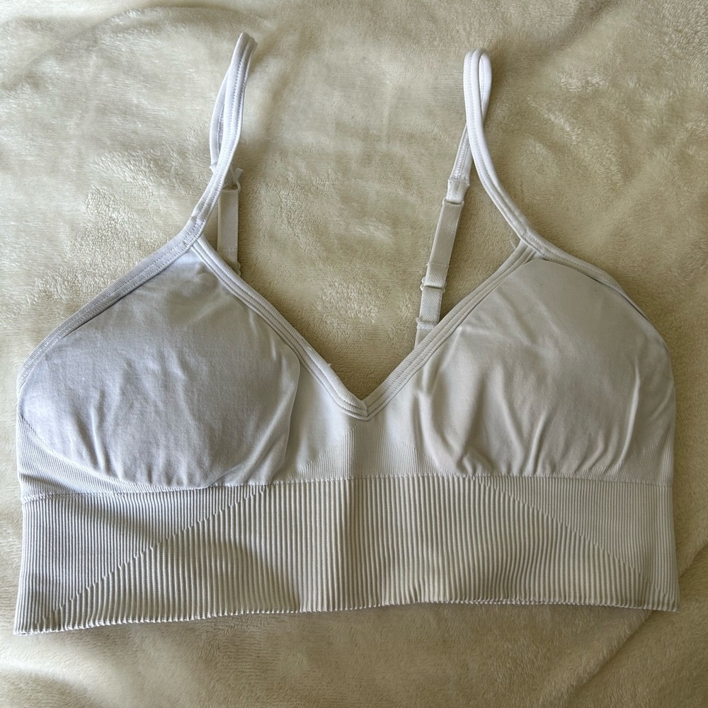 Lululemon Ebb to street Bra